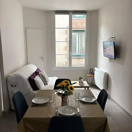 Les Glaneuses - 2 En Centre Bourg De 2 A 4 Personnes A 3 Min Du Puy Dufou *