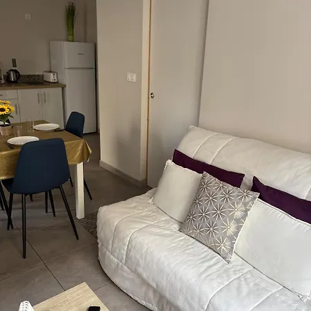 Les Glaneuses - 2 En Centre Bourg De 2 A 4 Personnes A 3 Min Du Puy Dufou Διαμέρισμα Les Épesses