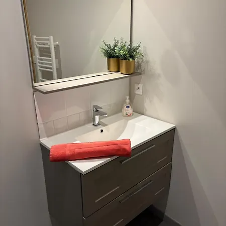 Apartamento Les Glaneuses Côté Cour Centre-bourg à 3 Min Du Puy Dufou Les Épesses