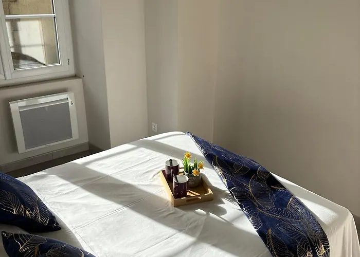 Les Glaneuses - 2 En Centre Bourg De 2 A 4 Personnes A 3 Min Du Puy Dufou Апартаменты *