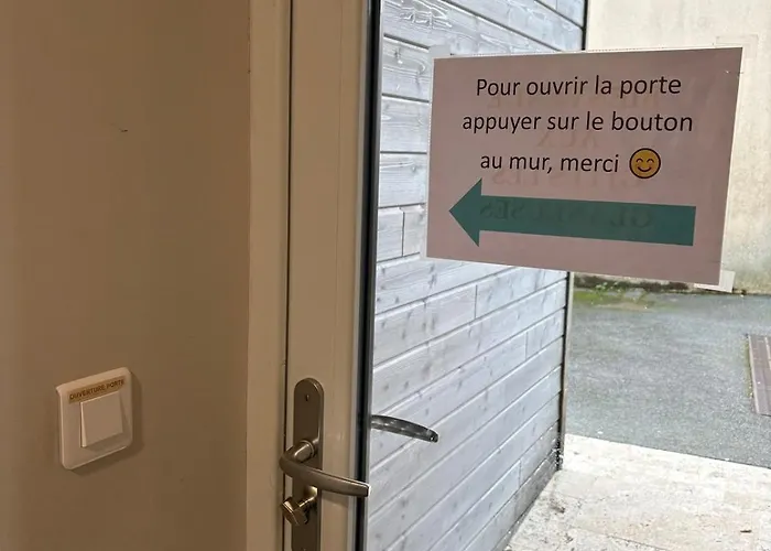 Les Glaneuses - 2 En Centre Bourg De 2 A 4 Personnes A 3 Min Du Puy Dufou